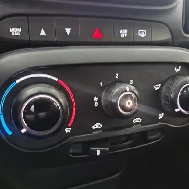 Fiat MOBI 1.0 EVO FLEX TREKKING MANUAL