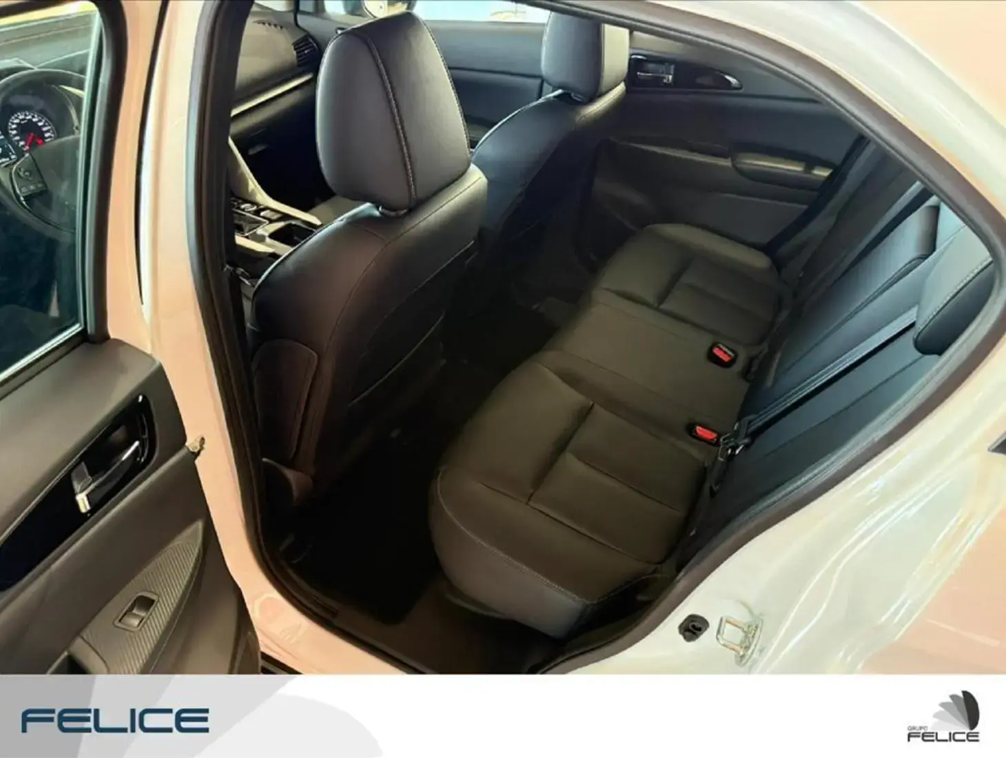 galeria ECLIPSE CROSS