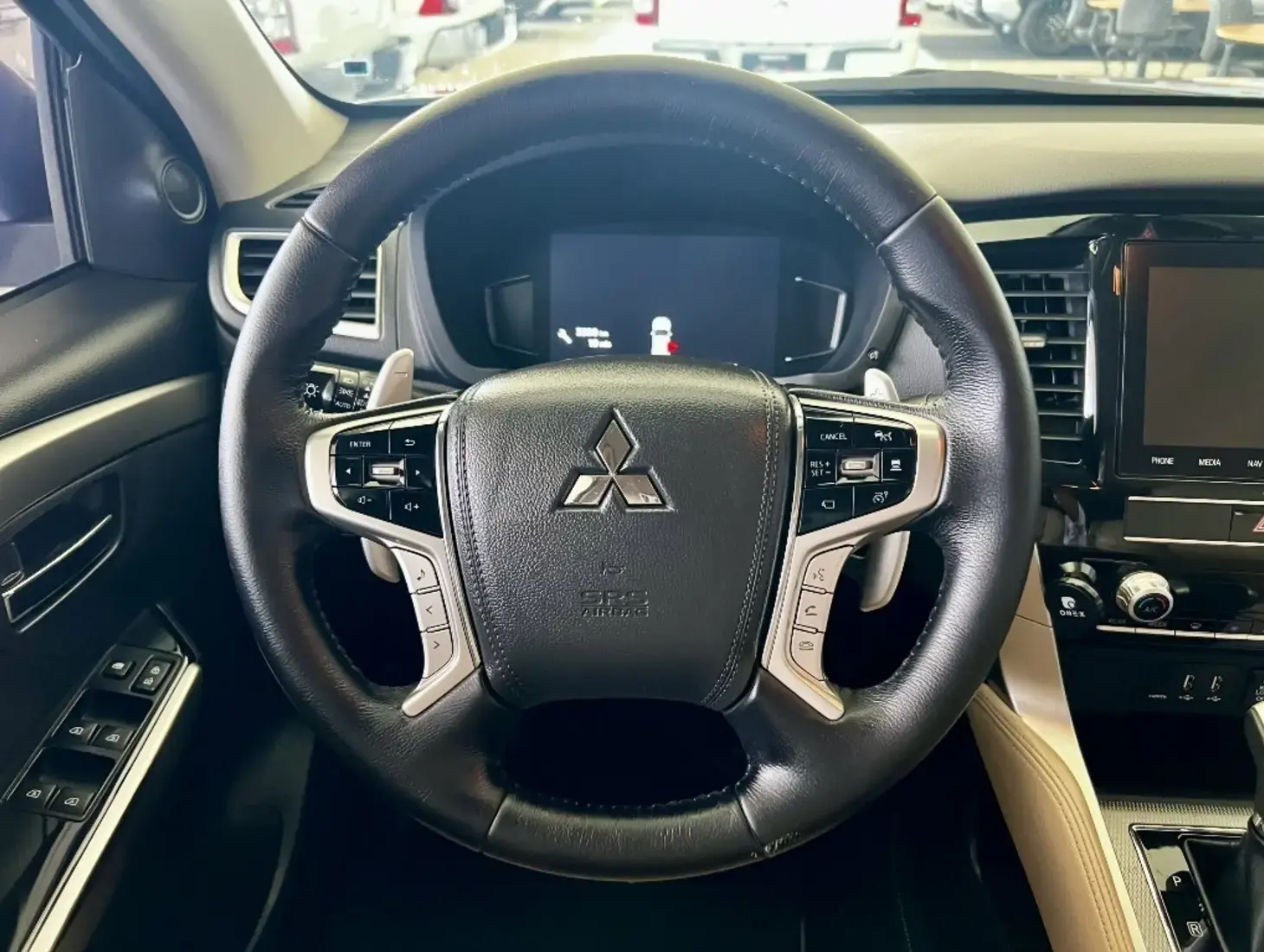 galeria PAJERO SPORT