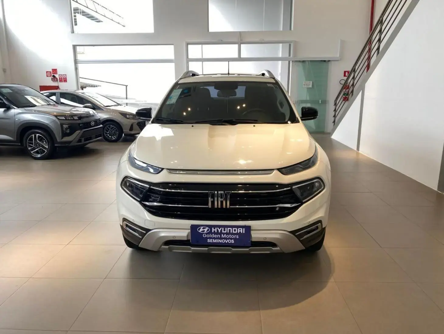 galeria Fiat Toro Volcano AT9 4x4