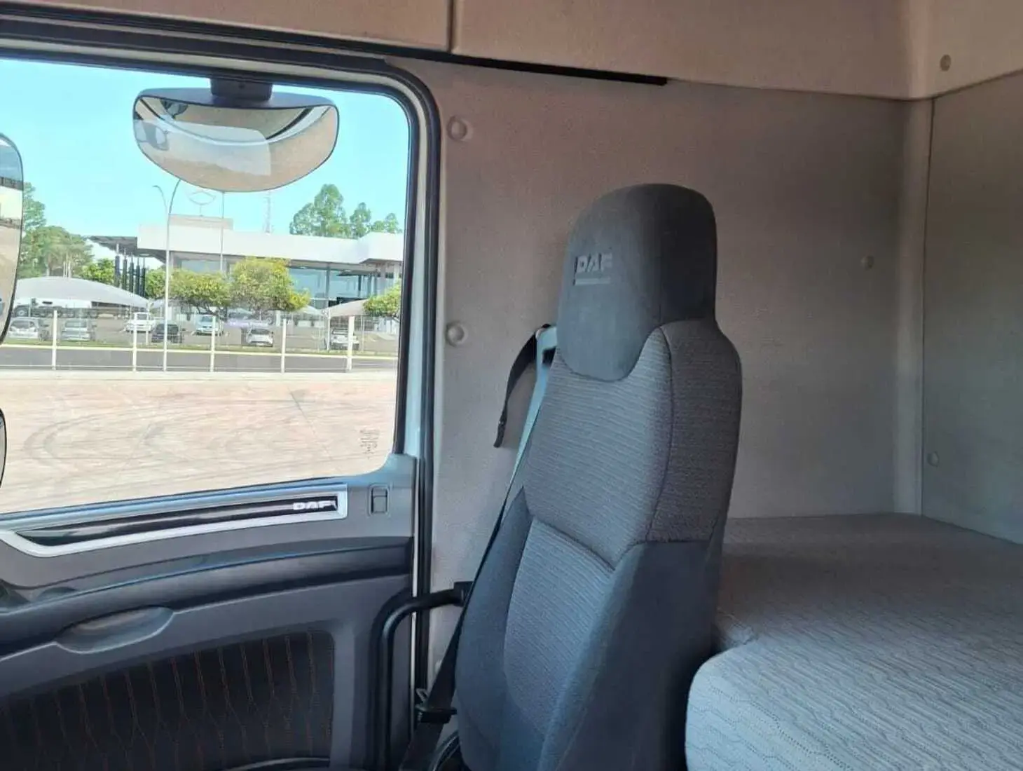 galeria DAF XF FTT 530 6x4