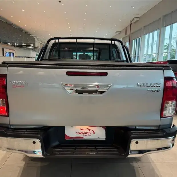 Toyota HILUX 2.8 D-4D TURBO DIESEL CD SRV 4X4 AUTOMÁTICO