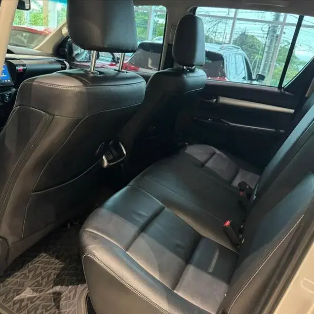 Toyota HILUX 2.8 D-4D TURBO DIESEL CD SRV 4X4 AUTOMÁTICO