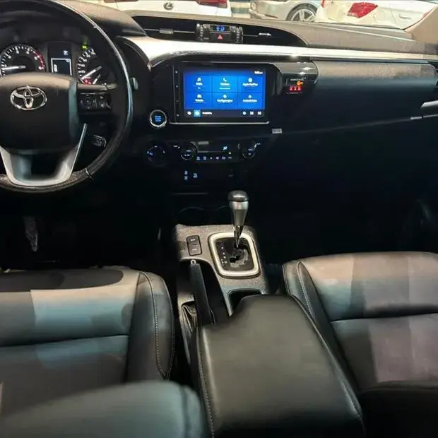 Toyota HILUX 2.8 D-4D TURBO DIESEL CD SRV 4X4 AUTOMÁTICO