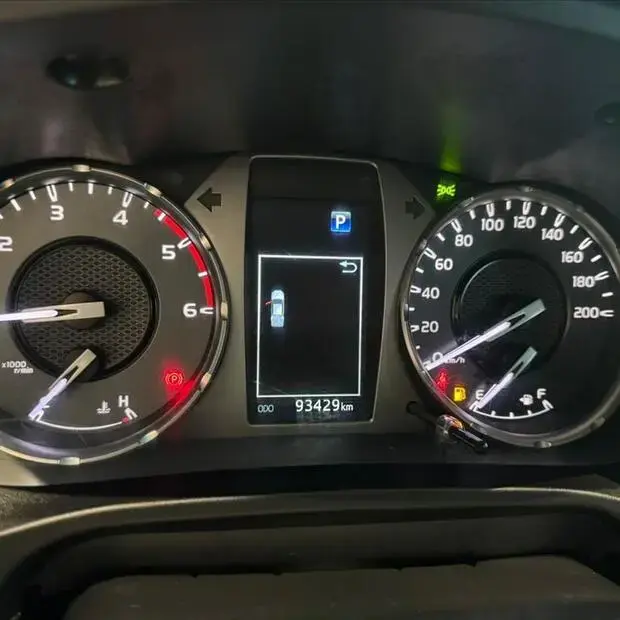 Toyota HILUX 2.8 D-4D TURBO DIESEL CD SRV 4X4 AUTOMÁTICO