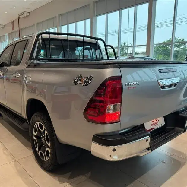 Toyota HILUX 2.8 D-4D TURBO DIESEL CD SRV 4X4 AUTOMÁTICO
