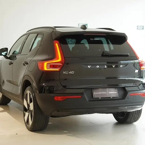 Volvo XC40 P8 RECHARGE TWIN ELECTRIC ULTIMATE AWD