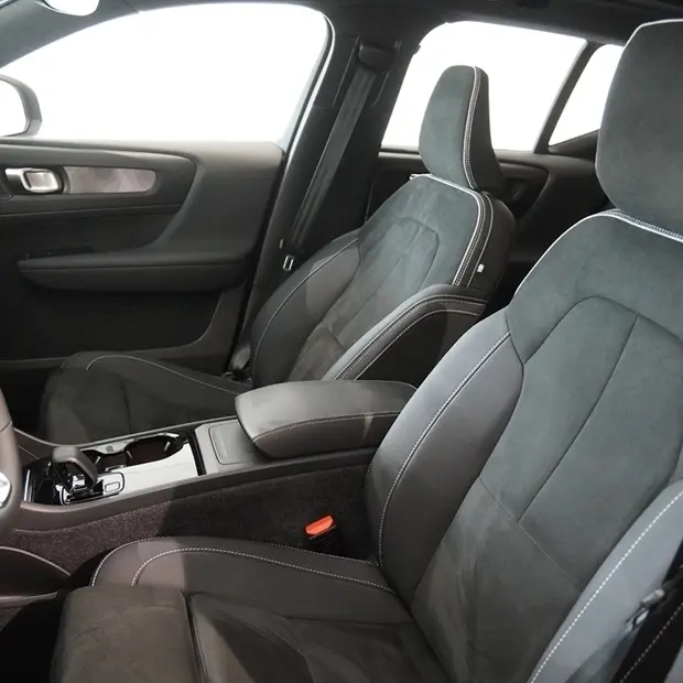 Volvo XC40 P8 RECHARGE TWIN ELECTRIC ULTIMATE AWD