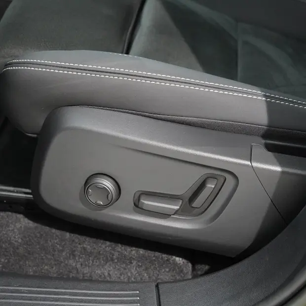 Volvo XC40 P8 RECHARGE TWIN ELECTRIC ULTIMATE AWD