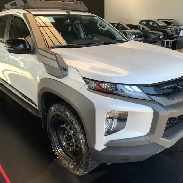 Mitsubishi L200 TRITON 2.4 16V TURBO DIESEL SPORT SAVANA CD 4P 4X4 AUTOMÁTICO