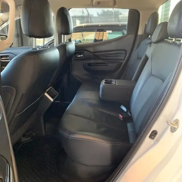 Mitsubishi L200 TRITON 2.4 16V TURBO DIESEL SPORT SAVANA CD 4P 4X4 AUTOMÁTICO