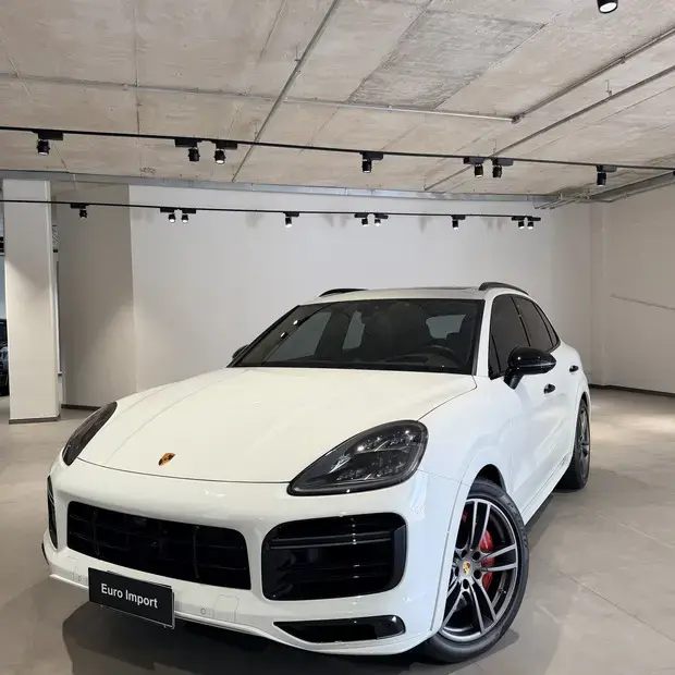 Porsche Cayenne Turbo 4.0 V8 550cv
