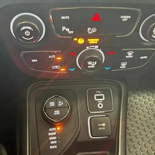 Jeep COMPASS 2.0 16V DIESEL TRAILHAWK 4X4 AUTOMÁTICO