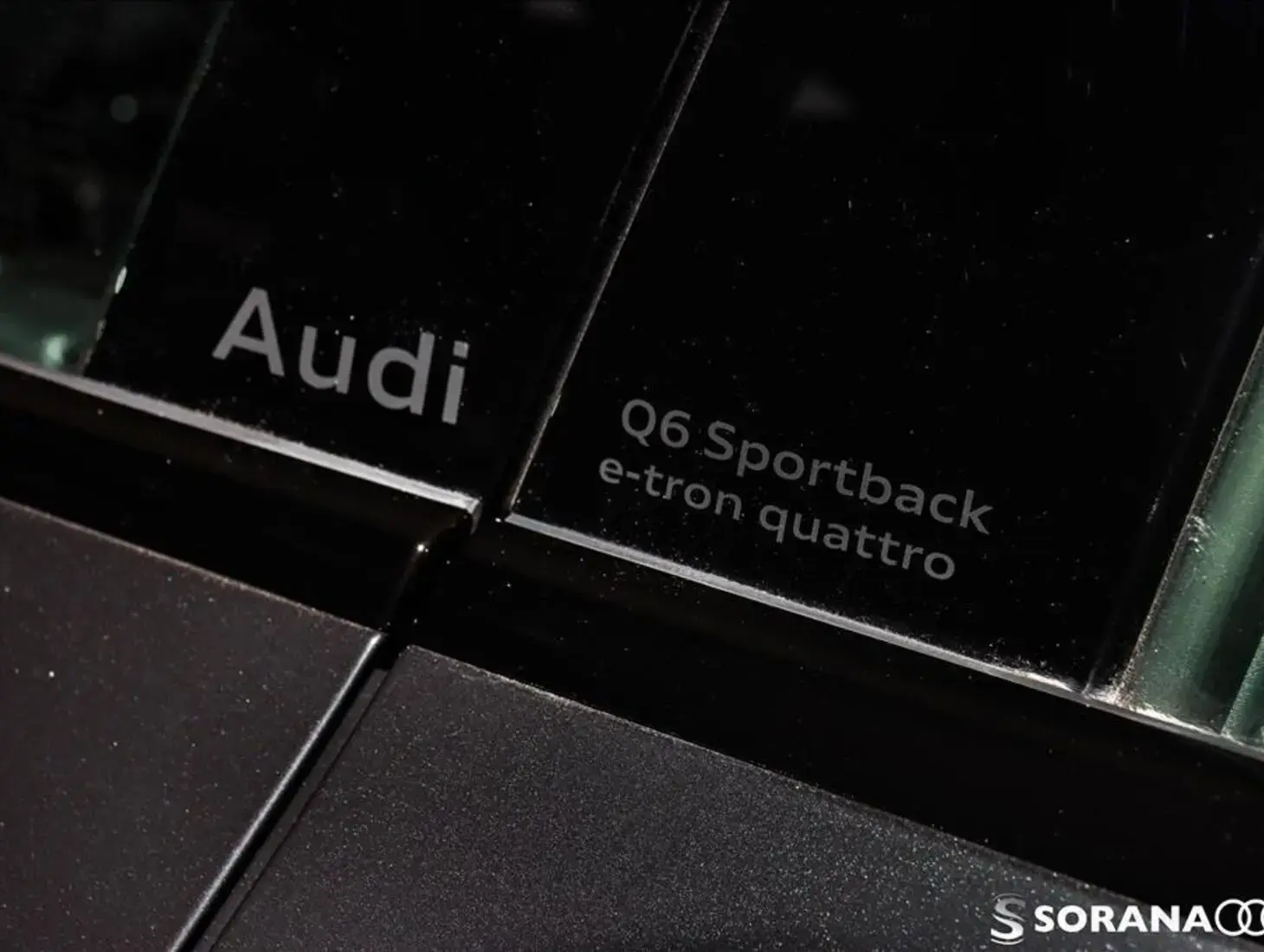 galeria Q6 E-TRON
