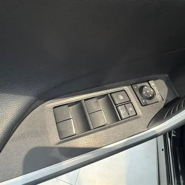 Toyota RAV4 2.5 VVT-IE HYBRID SX CONNECT AWD CVT