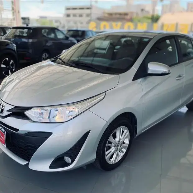 Toyota YARIS 1.3 16V FLEX XL PLUS TECH MULTIDRIVE