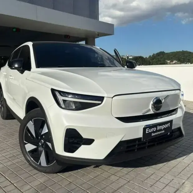 Volvo C40 Recharge Plus (Elétrico)