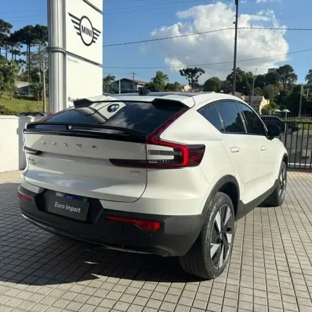 Volvo C40 Recharge Plus (Elétrico)
