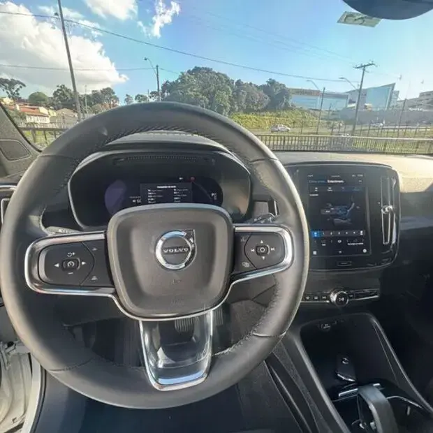 Volvo C40 Recharge Plus (Elétrico)