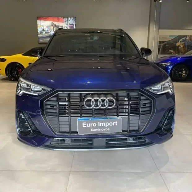 Audi Q3 Performance Black 2.0