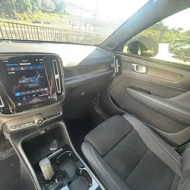 Volvo C40 Recharge Plus (Elétrico)