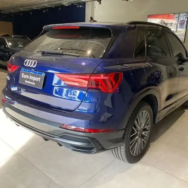 Audi Q3 Performance Black 2.0