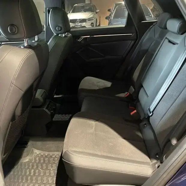 Audi Q3 Performance Black 2.0