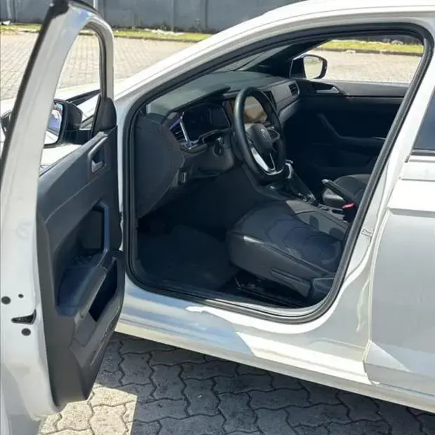 Volkswagen VIRTUS 1.0 200 TSI HIGHLINE AUTOMÁTICO