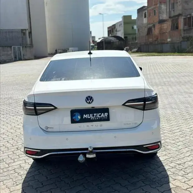 Volkswagen VIRTUS 1.0 200 TSI HIGHLINE AUTOMÁTICO