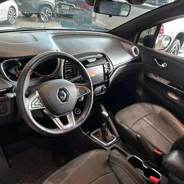 Renault CAPTUR 1.3 TCE FLEX INTENSE X-TRONIC