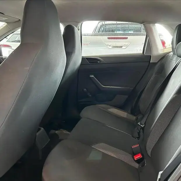 Volkswagen POLO 1.0 MPI TRACK MANUAL