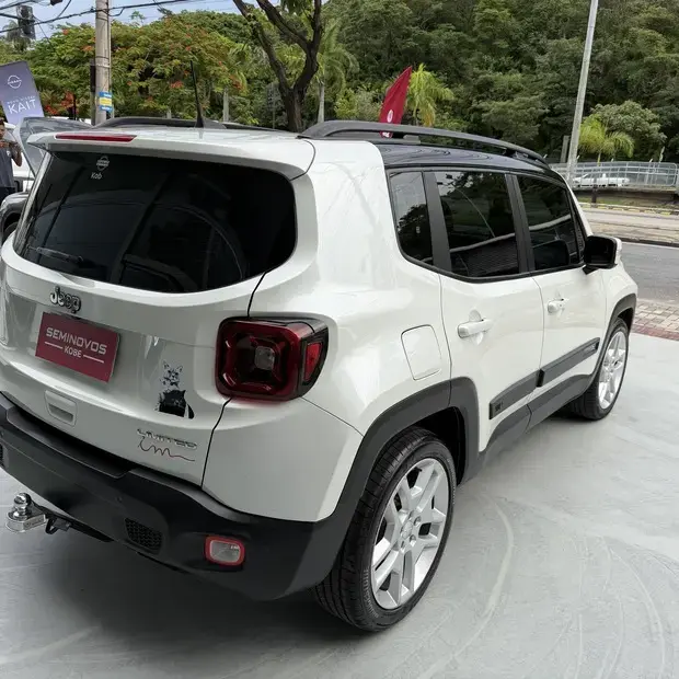 Jeep RENEGADE 1.8 16V FLEX LIMITED 4P AUTOMÁTICO