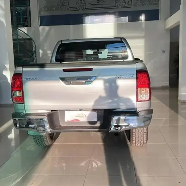 Toyota HILUX 2.8 SR 4X4 CD 16V DIESEL 4P AUTOMÁTICO