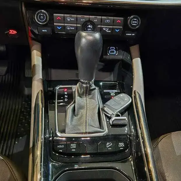 Jeep Commander Overland TD380 Diesel 4x4 (Aut)