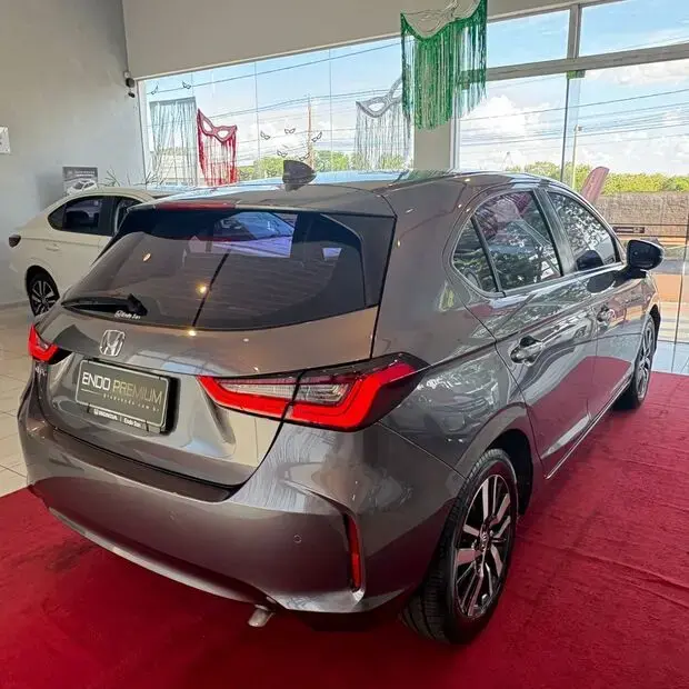 Honda CITY HATCHBACK TOURING 1.5 Flex 16V Aut CITY HATCHBACK TOURING 1.5 Flex 16V Aut