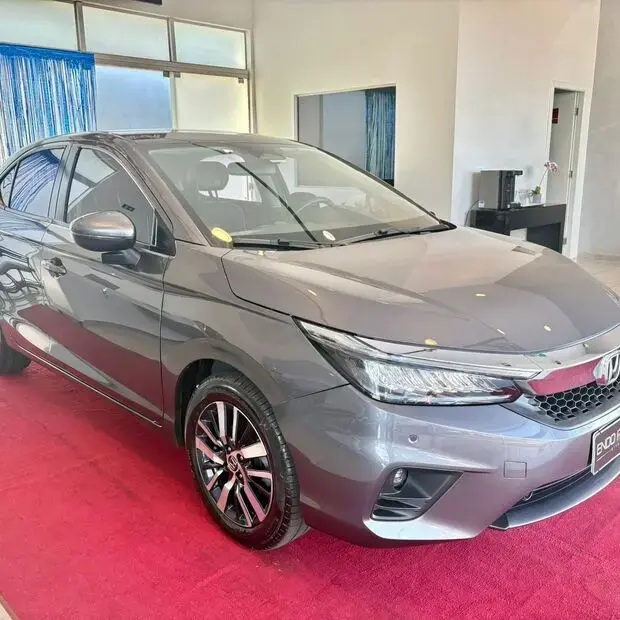 Honda CITY HATCHBACK TOURING 1.5 Flex 16V Aut CITY HATCHBACK TOURING 1.5 Flex 16V Aut