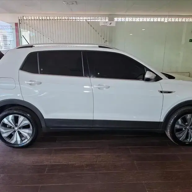 Volkswagen T-CROSS 1.4 250 TSI TOTAL FLEX HIGHLINE AUTOMÁTICO