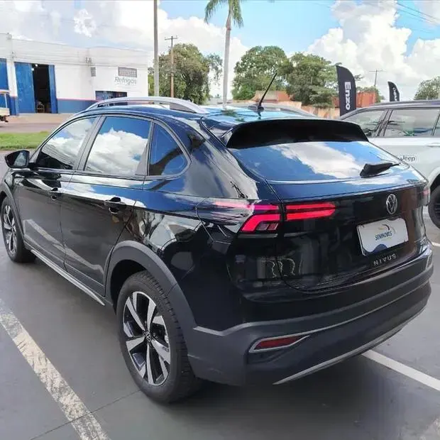 Volkswagen NIVUS 1.0 200 TSI TOTAL FLEX HIGHLINE AUTOMÁTICO