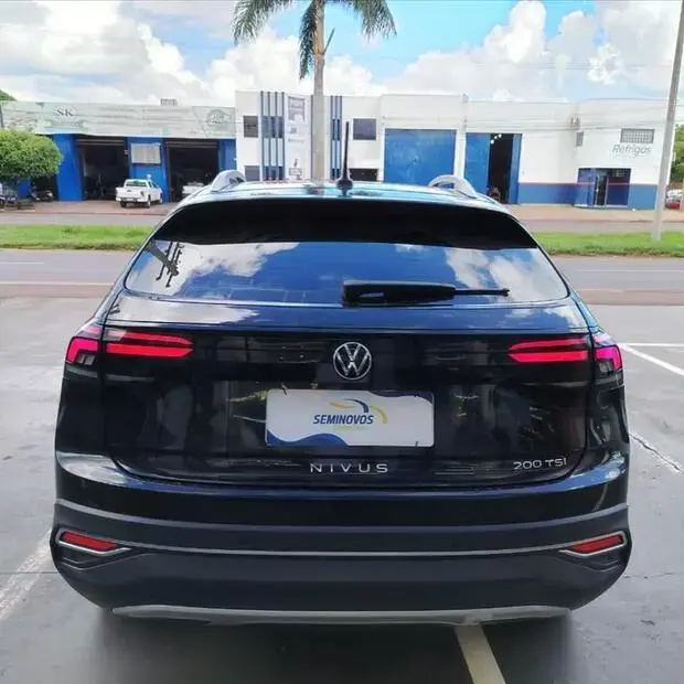 Volkswagen NIVUS 1.0 200 TSI TOTAL FLEX HIGHLINE AUTOMÁTICO