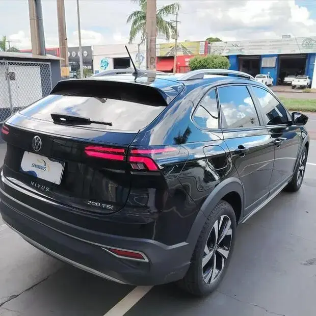 Volkswagen NIVUS 1.0 200 TSI TOTAL FLEX HIGHLINE AUTOMÁTICO