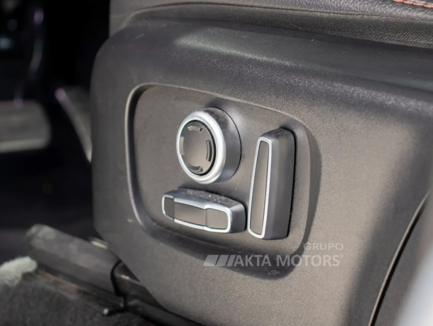 galeria DISCOVERY SPORT