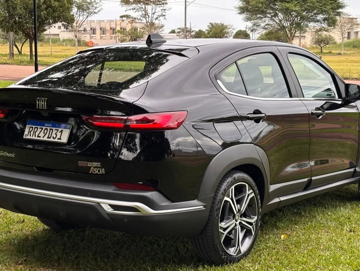 galeria FASTBACK LIMITED EDITION T270