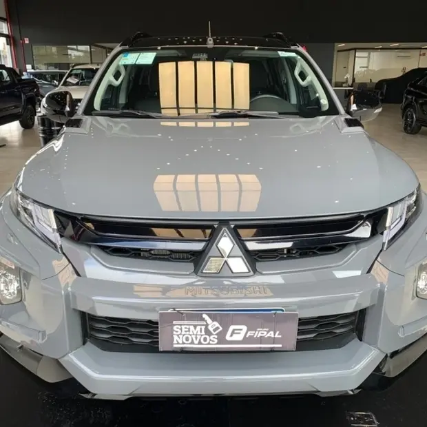 Mitsubishi L200 TRITON 2.4 16V TURBO DIESEL SPORT HPE-S URBAN CD 4P 4X4 AUTOMÁTICO