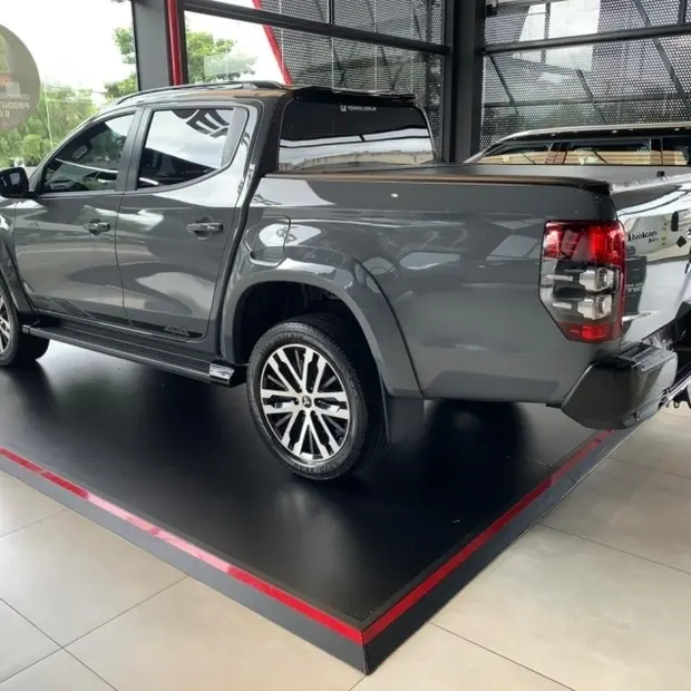 Mitsubishi L200 TRITON 2.4 16V TURBO DIESEL SPORT HPE-S URBAN CD 4P 4X4 AUTOMÁTICO