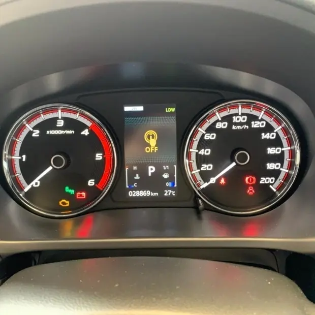 Mitsubishi L200 TRITON 2.4 16V TURBO DIESEL SPORT HPE-S URBAN CD 4P 4X4 AUTOMÁTICO