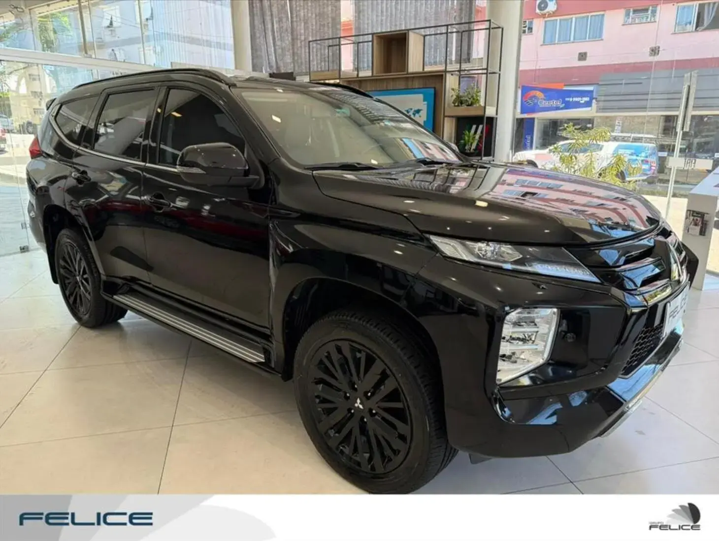 galeria PAJERO SPORT