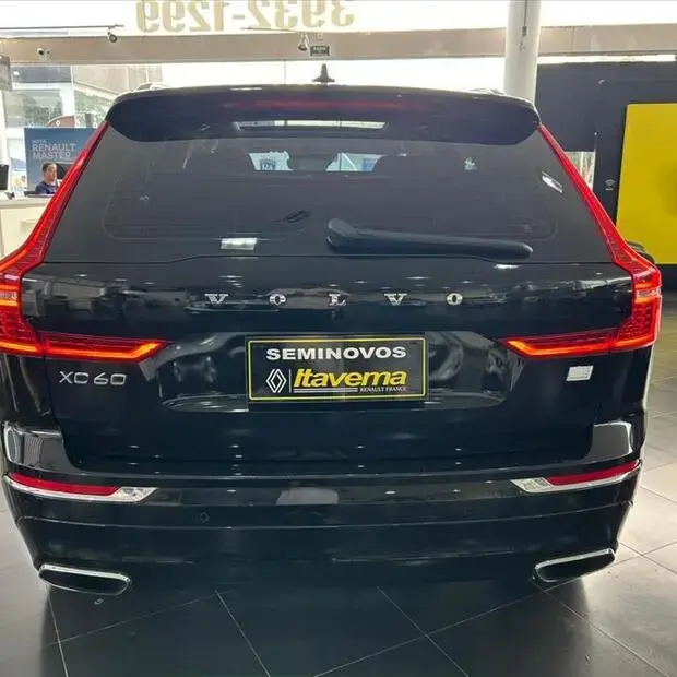 Volvo XC60 2.0 T8 HYBRID MOMENTUM AWD GEARTRONIC