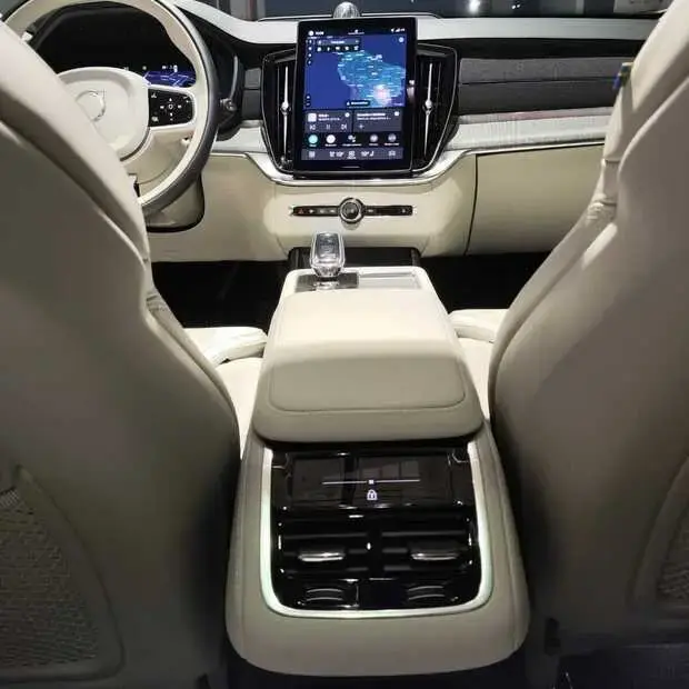 Volvo XC90 Ultra PHEV