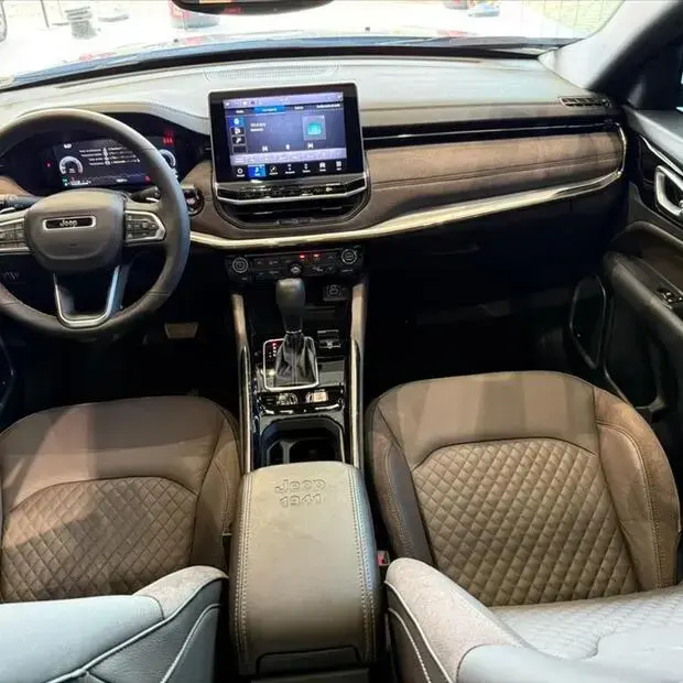 Jeep COMMANDER 1.3 T270 TURBO FLEX OVERLAND AT6