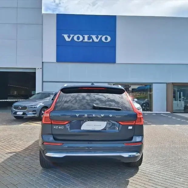 Volvo XC60 2.0 T8 RECHARGE PLUS AWD GEARTRONIC